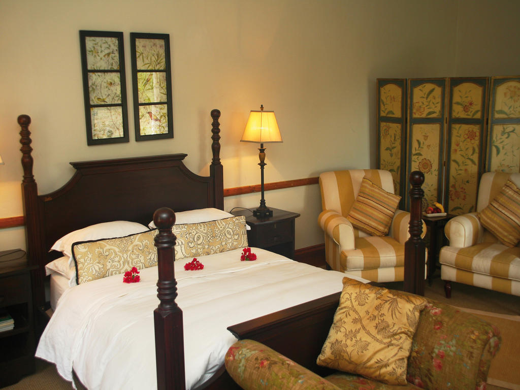 Leeuwenbosch Country House - Amakhala Game Reserve Phòng bức ảnh